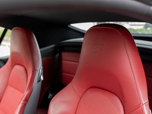 Used 2015 Porsche 911 Turbo image 25