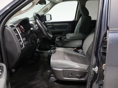 Used 2017 RAM 1500 Big Horn image 10