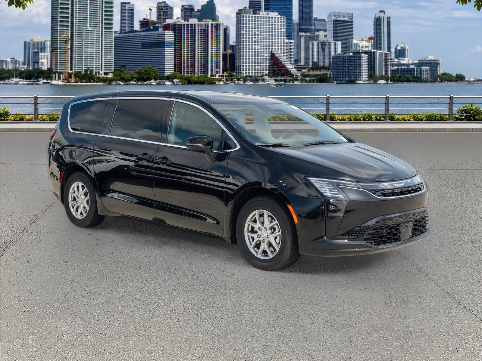 New 2027 Chrysler Pacifica Select FWD image 3
