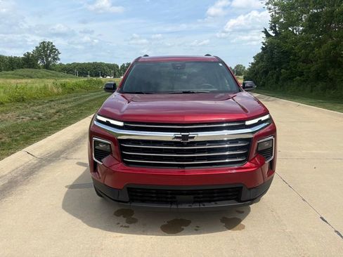 New 2026 Chevrolet Traverse LT w/ Driver Confidence Package AWD/4WD image 12