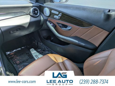Used 2019 Mercedes-Benz C 300 Sedan image 14