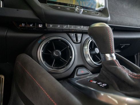 Used 2018 Chevrolet Camaro ZL1 RWD image 64