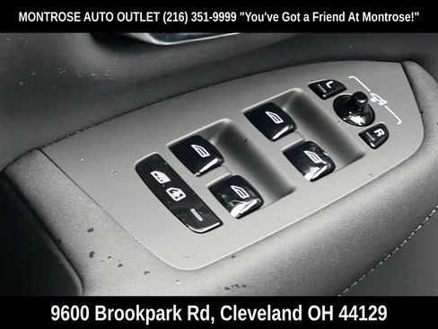 New 2026 Volvo XC90 T8 Plus w/ Protection Package Premier image 31