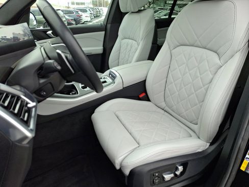 Certified 2025 BMW X5 xDrive50e w/ Climate Comfort Package image 14