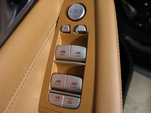 Used 2024 BMW X7 xDrive40i w/ M Sport Package image 42