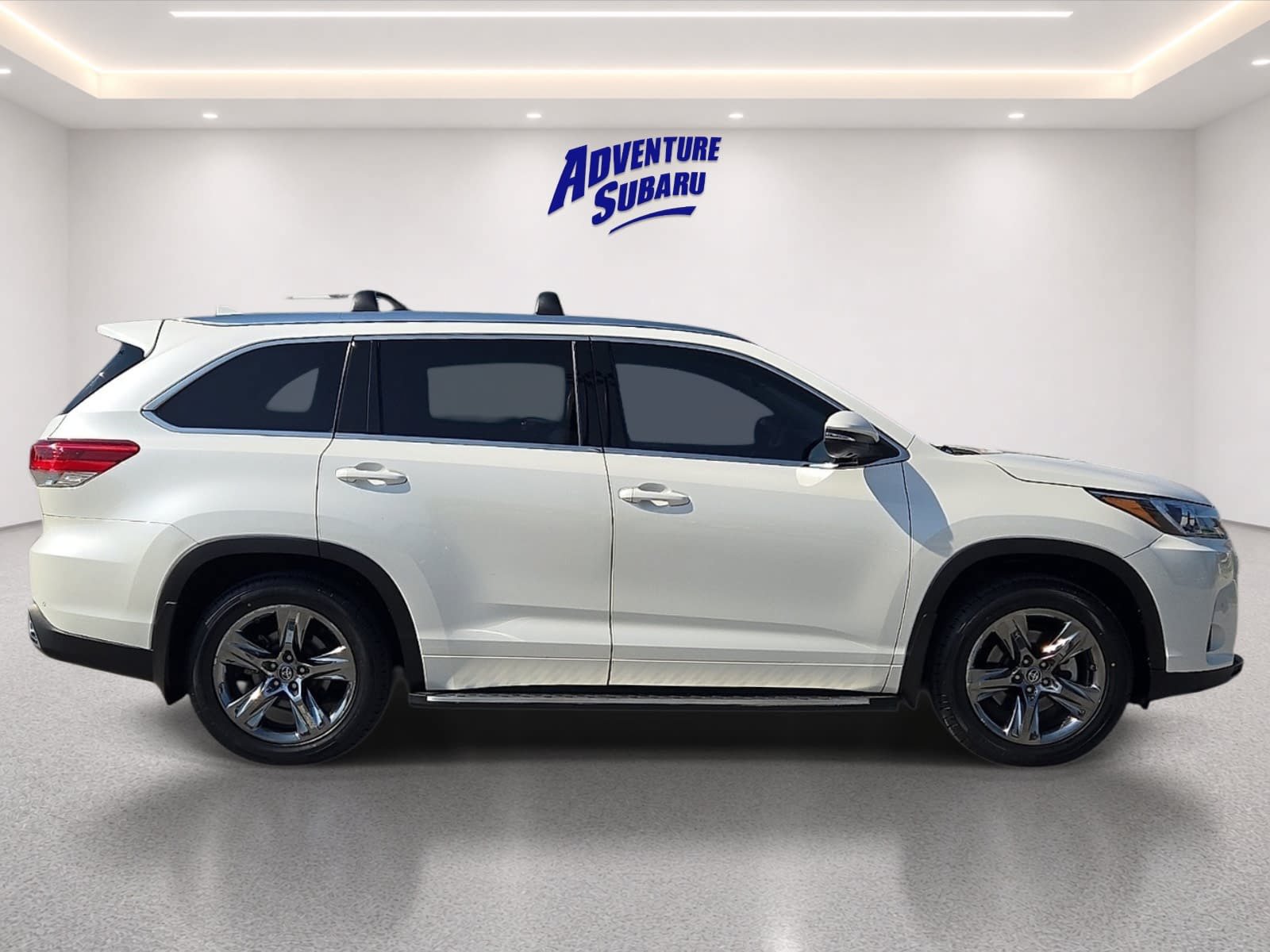 Used 2018 Toyota Highlander Limited Platinum AWD/4WD image 7