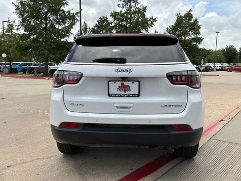 Used 2025 Jeep Compass Limited AWD/4WD image 7
