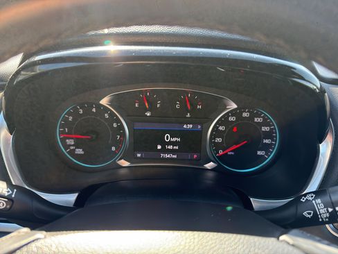 Used 2023 Chevrolet Traverse LT AWD/4WD image 18