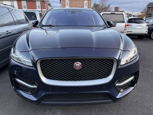 Used 2018 Jaguar F-PACE R-Sport image 14