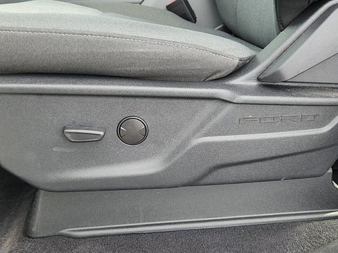 Used 2023 Ford F150 Lightning XLT image 10