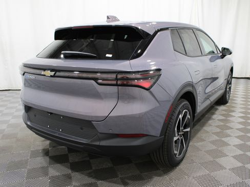 New 2026 Chevrolet Equinox EV LT image 31