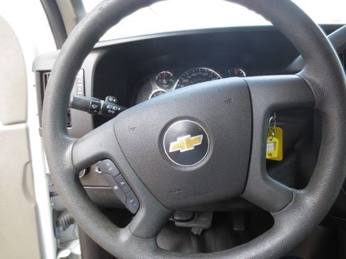Used 2019 Chevrolet Express 2500 w/ Driver Convenience Package image 16