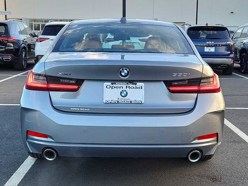 Used 2025 BMW 330i xDrive Sedan w/ Convenience Package image 5