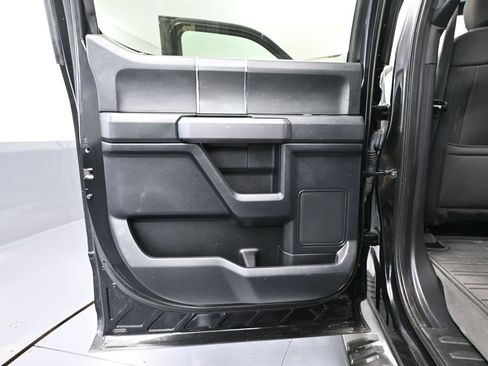 Used 2018 Ford F150 XLT w/ Equipment Group 302A Luxury AWD/4WD image 39