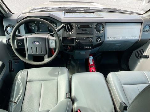 Used 2015 Ford F450 XL w/ Snow Plow Prep Package image 27