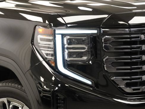 Certified 2025 GMC Sierra 1500 Denali Ultimate AWD/4WD image 10