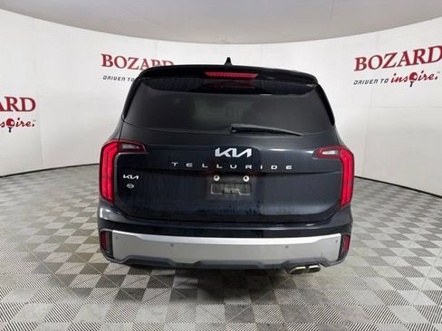 Used 2024 Kia Telluride S w/ S Sunroof Package FWD image 7