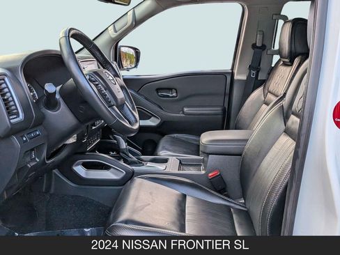Certified 2024 Nissan Frontier SL w/ Technology Package RWD image 14