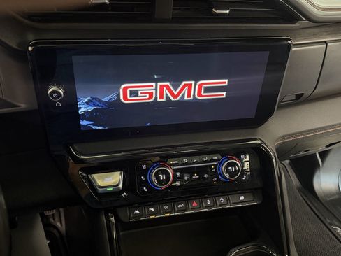 Used 2022 GMC Sierra 1500 AT4 w/ AT4 Premium Package AWD/4WD image 50