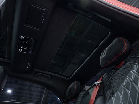 Used 2022 Bentley Flying Spur V8 image 30