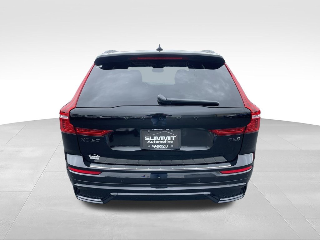Used 2024 Volvo XC60 B5 Ultimate w/ Protection Package Premier AWD/4WD image 28