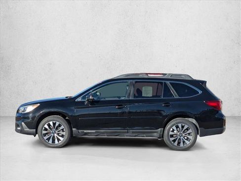 Used 2017 Subaru Outback 2.5i Limited image 9