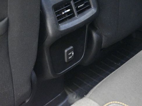 Used 2020 Chevrolet Equinox LT image 33