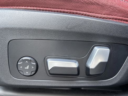 Used 2023 BMW X3 xDrive30i w/ M Sport Package image 16