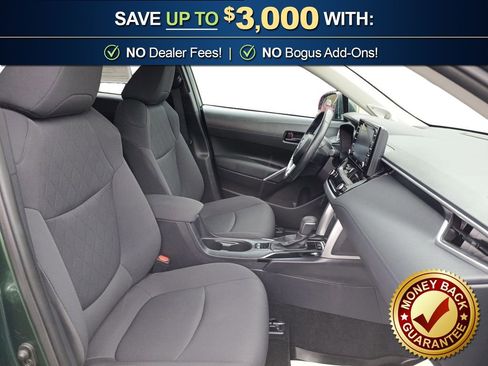 Used 2022 Toyota Corolla Cross LE w/ Moonroof Package image 21