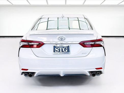 Used 2024 Toyota Camry XSE FWD image 5