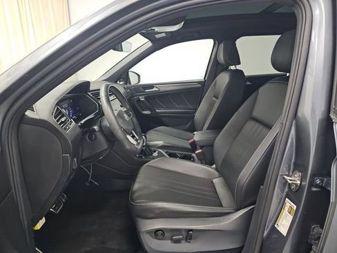 Used 2023 Volkswagen Tiguan SE R-Line FWD image 15