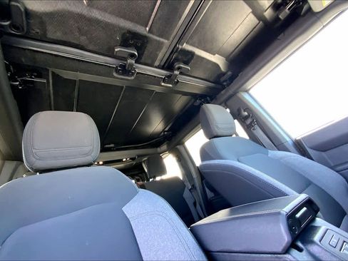 Used 2025 Ford Bronco Big Bend image 15
