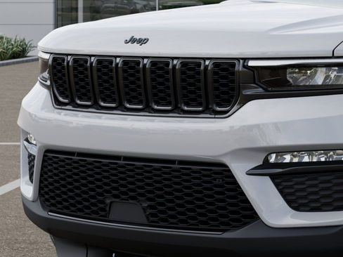 New 2025 Jeep Grand Cherokee Limited w/ Black Appearance Package AWD/4WD image 11