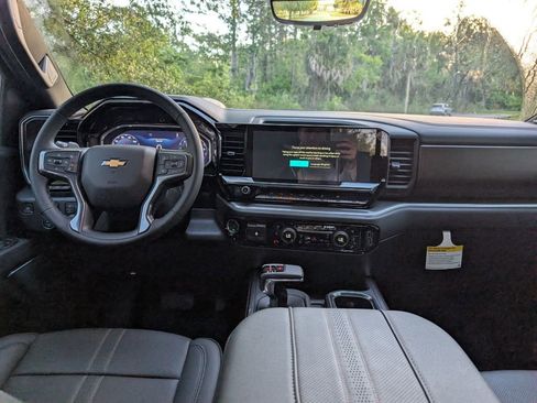 New 2026 Chevrolet Silverado 1500 High Country w/ High Country Premium Package AWD/4WD image 15