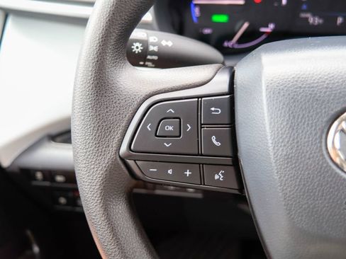 Used 2026 Toyota Sienna LE FWD image 15