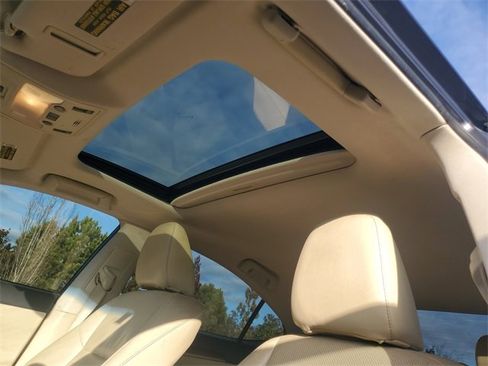 Used 2013 Lexus ES 300h image 14