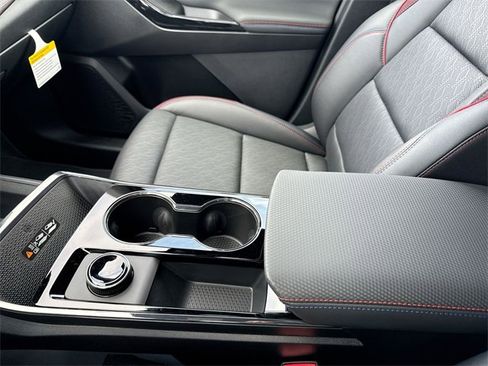 New 2026 Chevrolet Equinox RS w/ Convenience Package III image 21