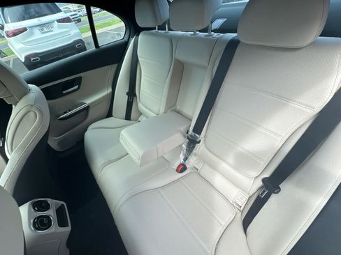 Used 2025 Mercedes-Benz C 300 Sedan image 20
