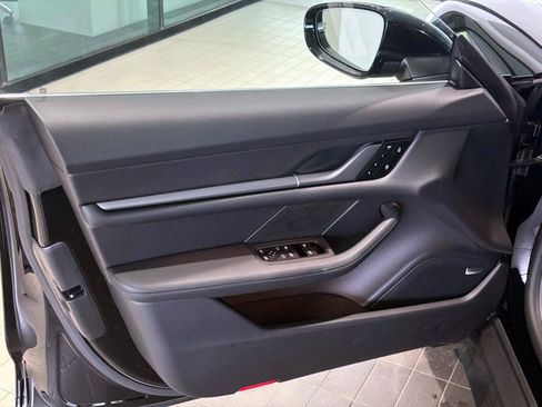 New 2026 Porsche Taycan 4S AWD/4WD image 18