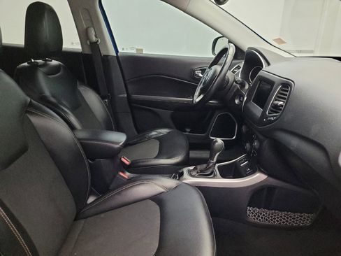 Used 2018 Jeep Compass Latitude w/ Popular Equipment Group image 21