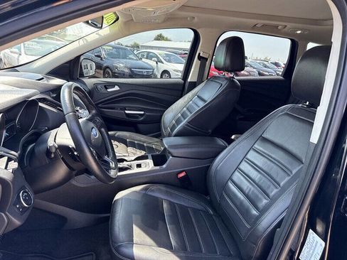 Used 2017 Ford Escape Titanium image 14