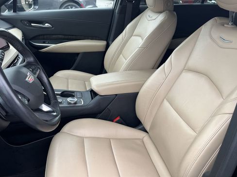 Certified 2024 Cadillac XT4 Premium Luxury image 11