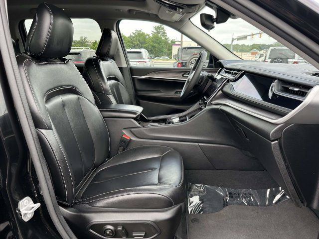 Used 2022 Jeep Grand Cherokee Limited 4xe AWD/4WD image 12