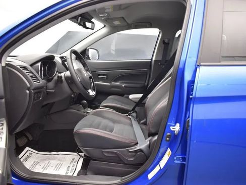 Used 2025 Mitsubishi Outlander Sport SE image 14