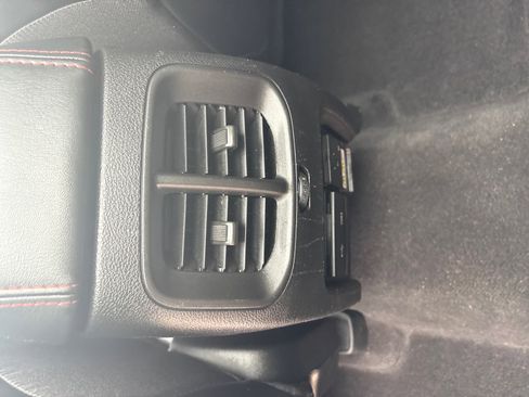 Used 2020 Jeep Cherokee Trailhawk image 38