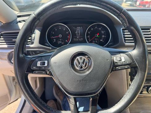 Used 2017 Volkswagen Passat 1.8T SE image 16