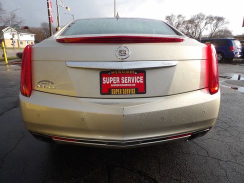 Used 2013 Cadillac XTS Luxury image 4