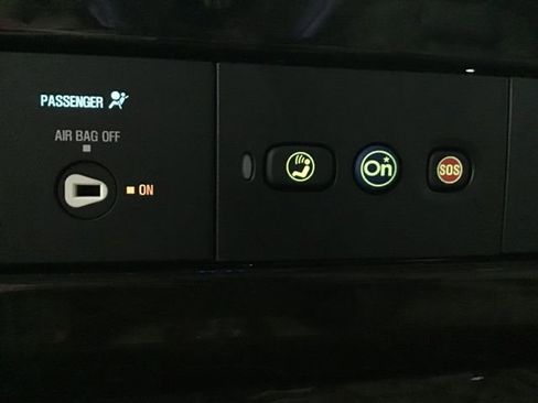 Used 2023 Chevrolet Express 2500 image 32