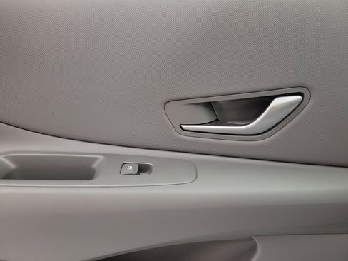 New 2025 Hyundai Elantra SEL w/ Cargo Package image 30