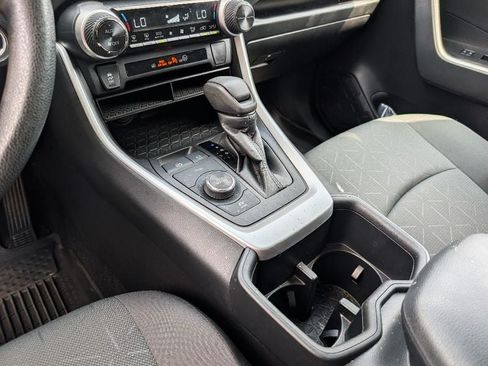 Used 2023 Toyota RAV4 XLE AWD/4WD image 20